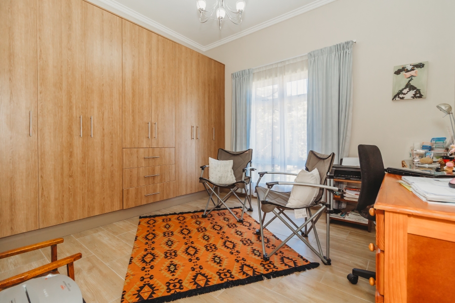 3 Bedroom Property for Sale in Kraaibosch Country Estate Western Cape